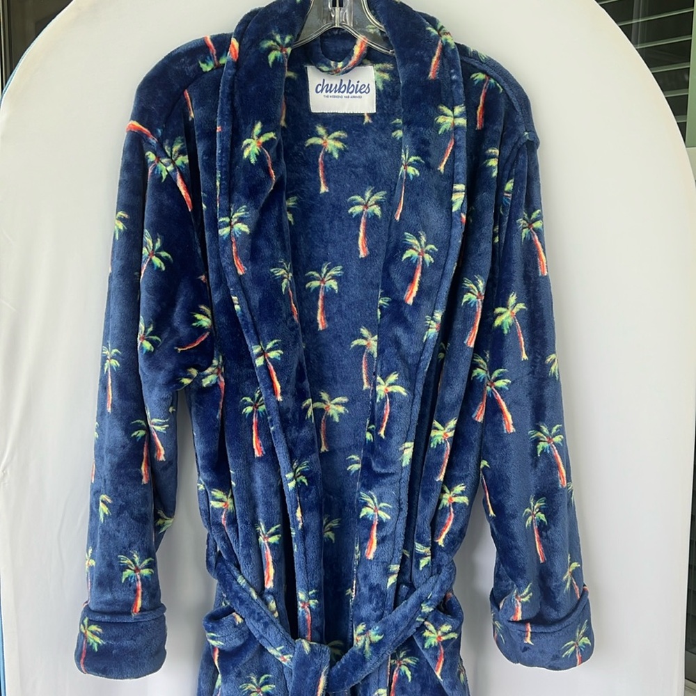 Chubbies Blue Summer Beach theme Print Plush Robe. OS